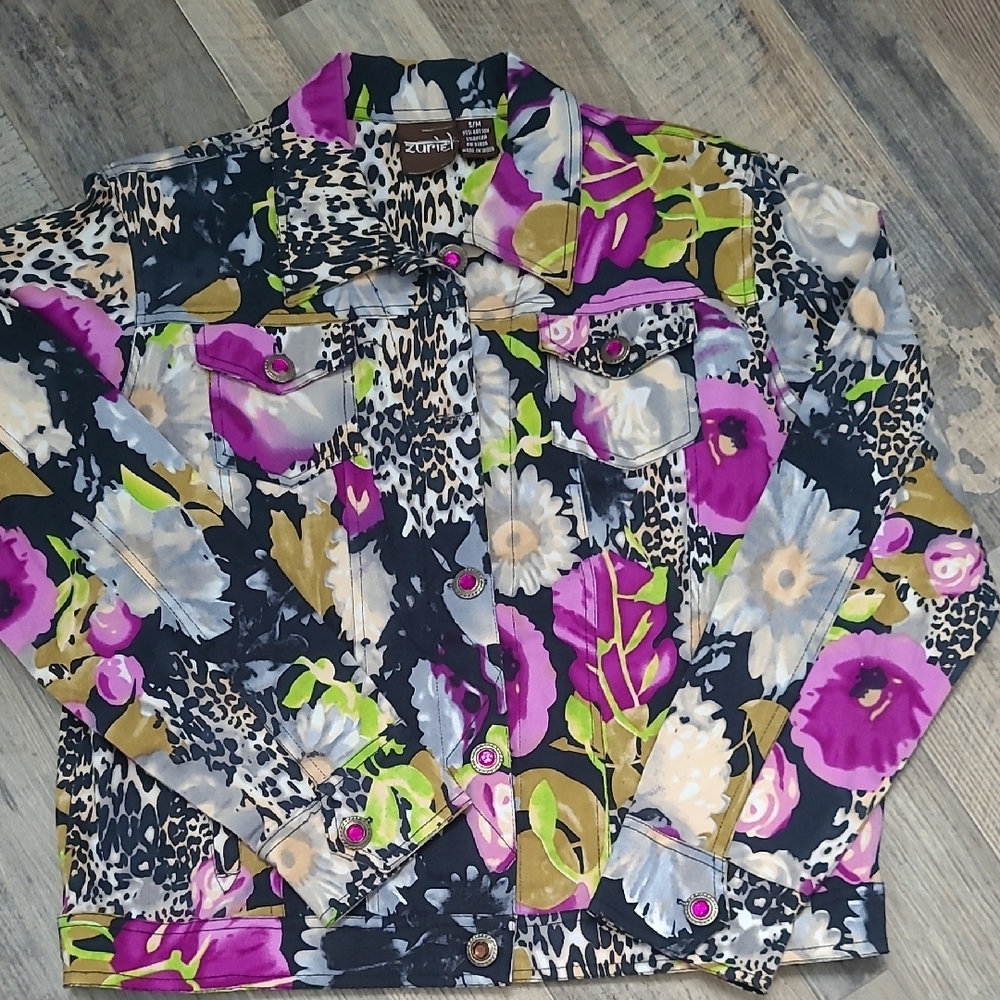 Abstract Animal Floral Printed Size Small/MD Jacket Rhinestone Buttons